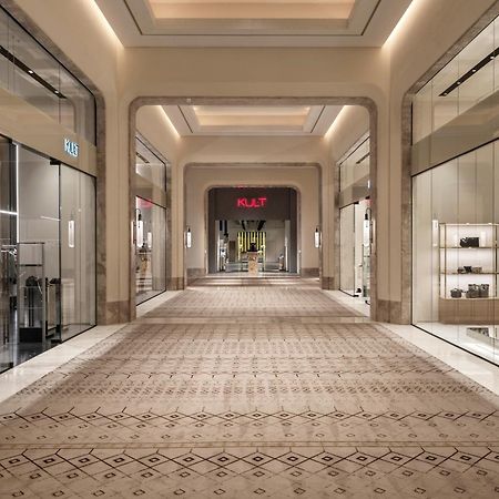 City Of Dreams Mediterranean - Integrated Resort, Casino & Entertainment Лімасол Екстер'єр фото The interior of the shopping mall