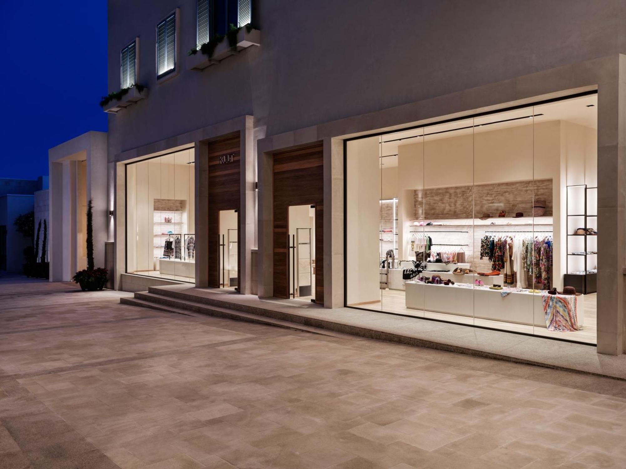 City Of Dreams Mediterranean - Integrated Resort, Casino & Entertainment Лімасол Екстер'єр фото The Row store in Porto Cervo, Sardinia