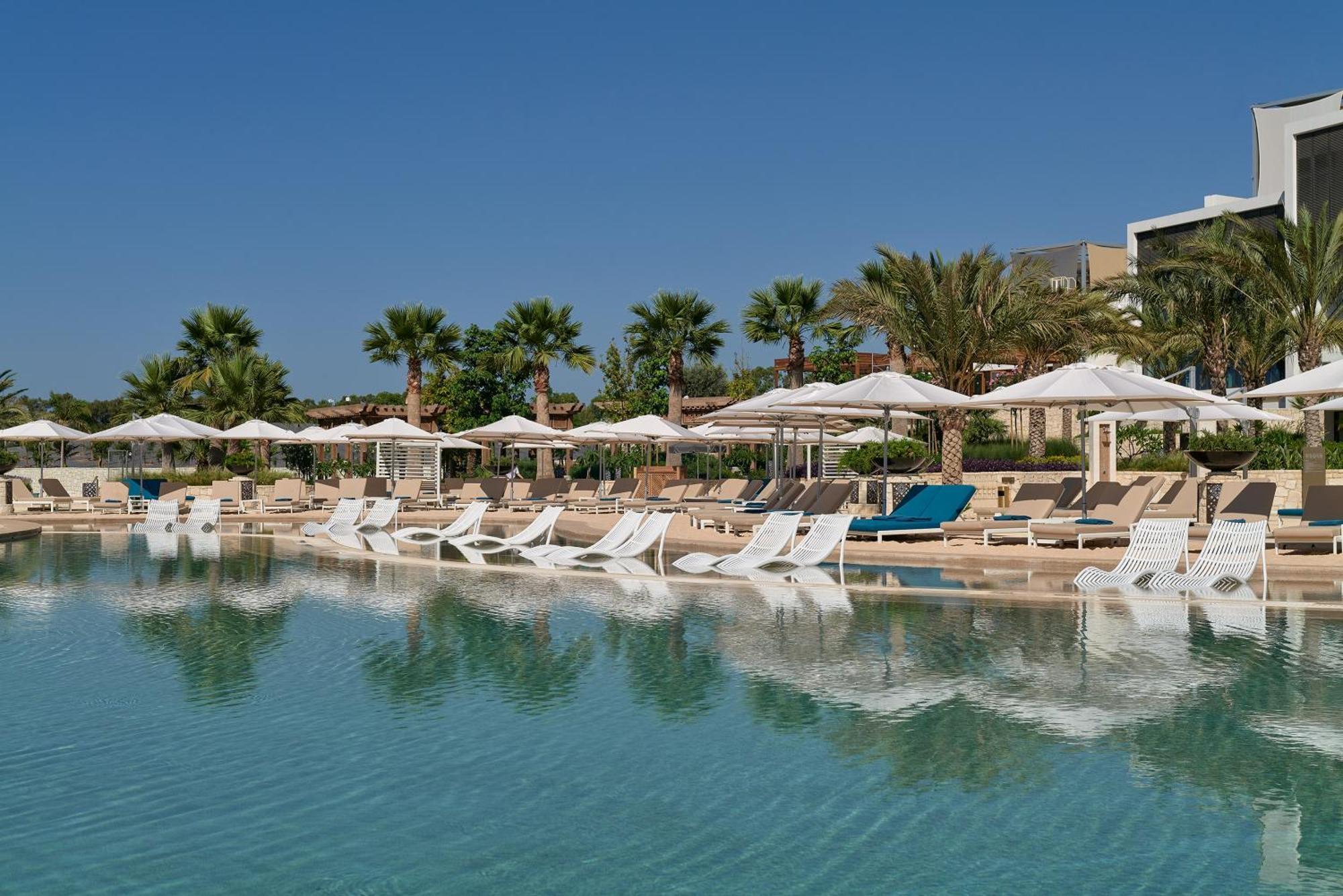 City Of Dreams Mediterranean - Integrated Resort, Casino & Entertainment Лімасол Екстер'єр фото The Cove Rotana Resort