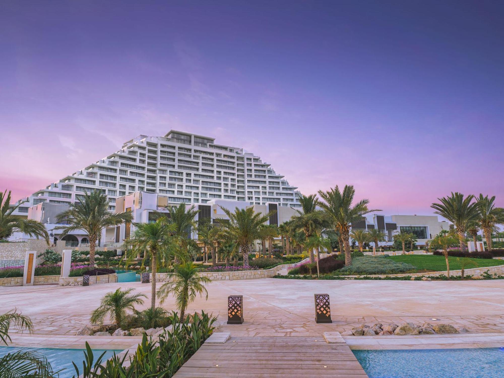 City Of Dreams Mediterranean - Integrated Resort, Casino & Entertainment Лімасол Екстер'єр фото Hilton Sharm El Sheikh Resort